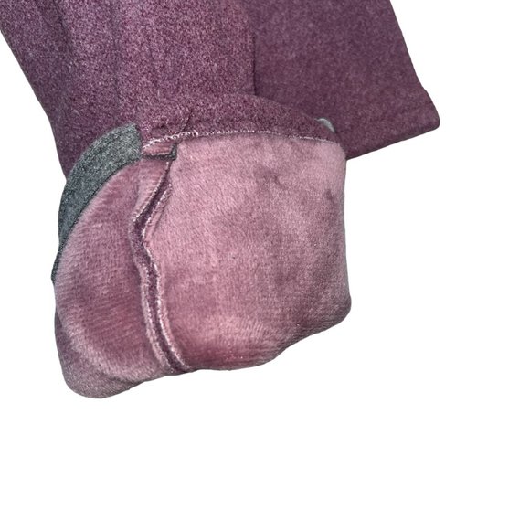 BYOS, Womens, Cable Knit, Grey Hat w/Faux Fur Pom Pom/ Mauve Trimmed Grey Glove - Picture 5 of 7